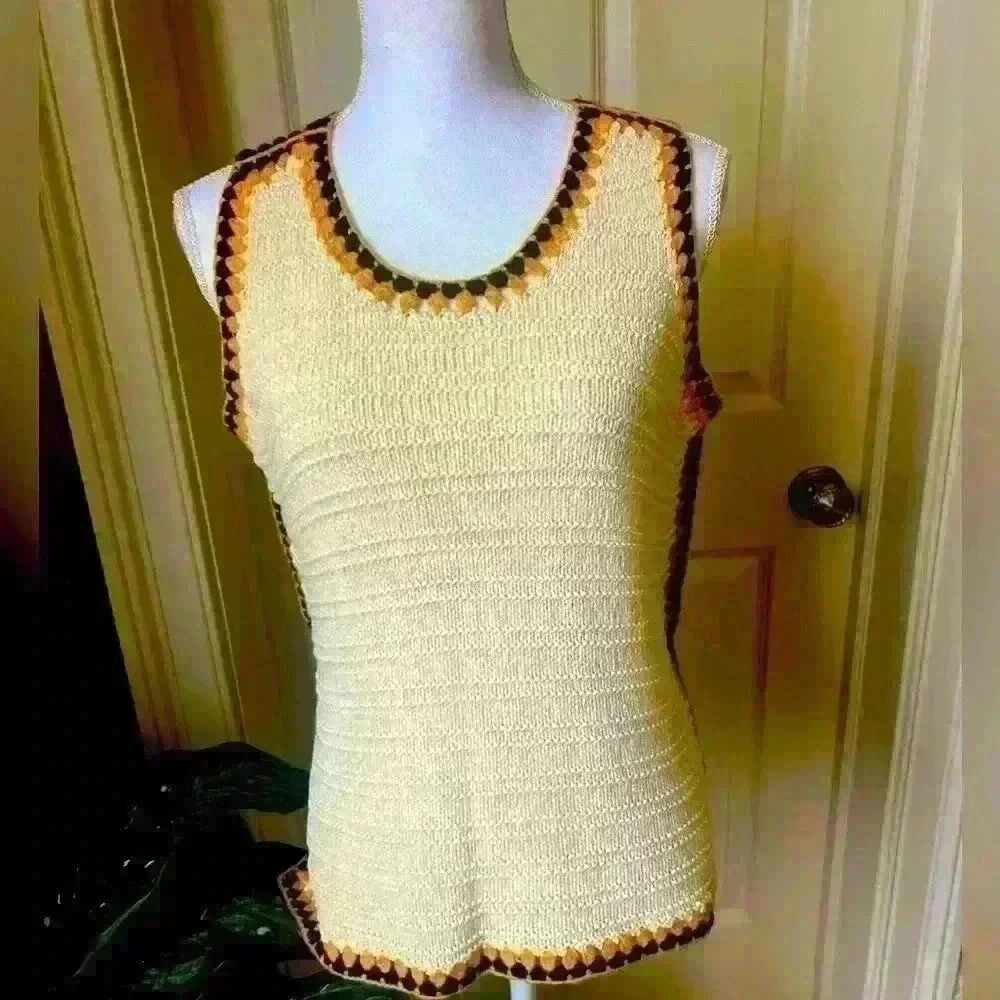 Boston Proper ladies crochet top. NWOT. Medium. Excellent condition. Cream - Picture 9 of 14